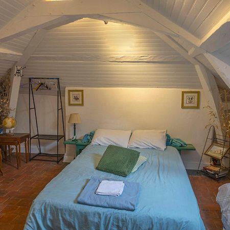 Chambre D'Hotes Les Jardins De Marie, Sci Charles III Bernay  Exteriér fotografie