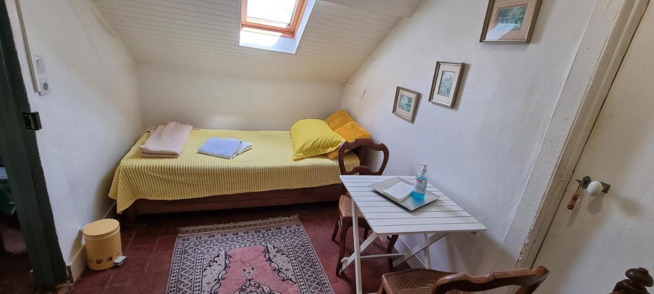 Chambre D'Hotes Les Jardins De Marie, Sci Charles III Bernay  Exteriér fotografie